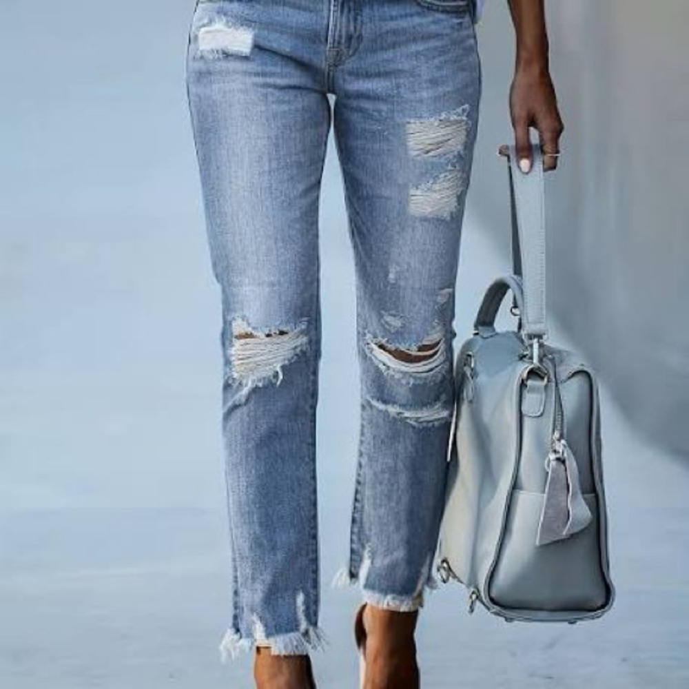 Zulily Estampados Distressed Jeans